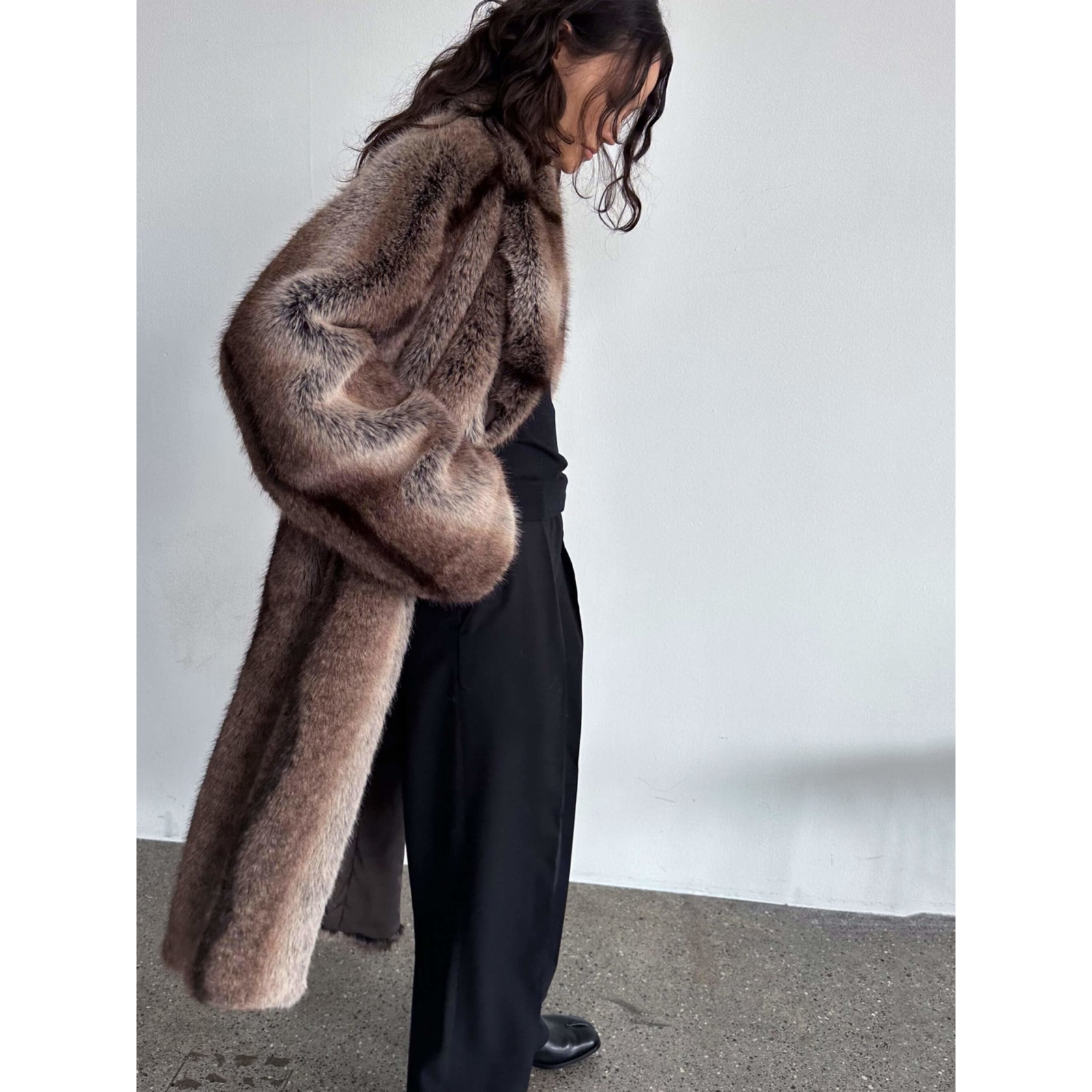 New Meotine Katha Faux Fur Coat Brown Oversized Luxe Minimalist Winter Statement — image 6 of 8